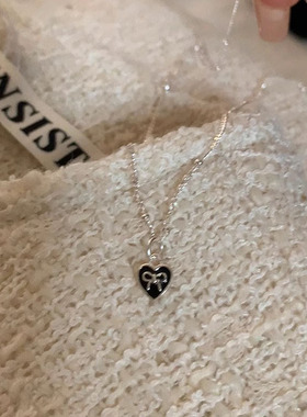 s925黑色s925黑色滴胶爱心蝴蝶结项链女ins甜酷风小众设计迷你桃