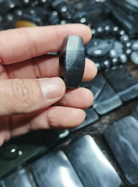 新疆和田玉籽料青花墨玉一线天勒子 天珠 挂件 配饰 方勒子