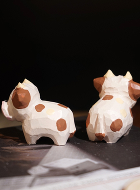 【精品版】小奶牛手工木雕小摆件