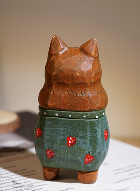 提裤子棕猫手工木雕小摆件