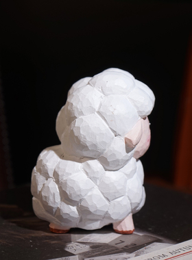 “好运小羊”手工木雕小摆件