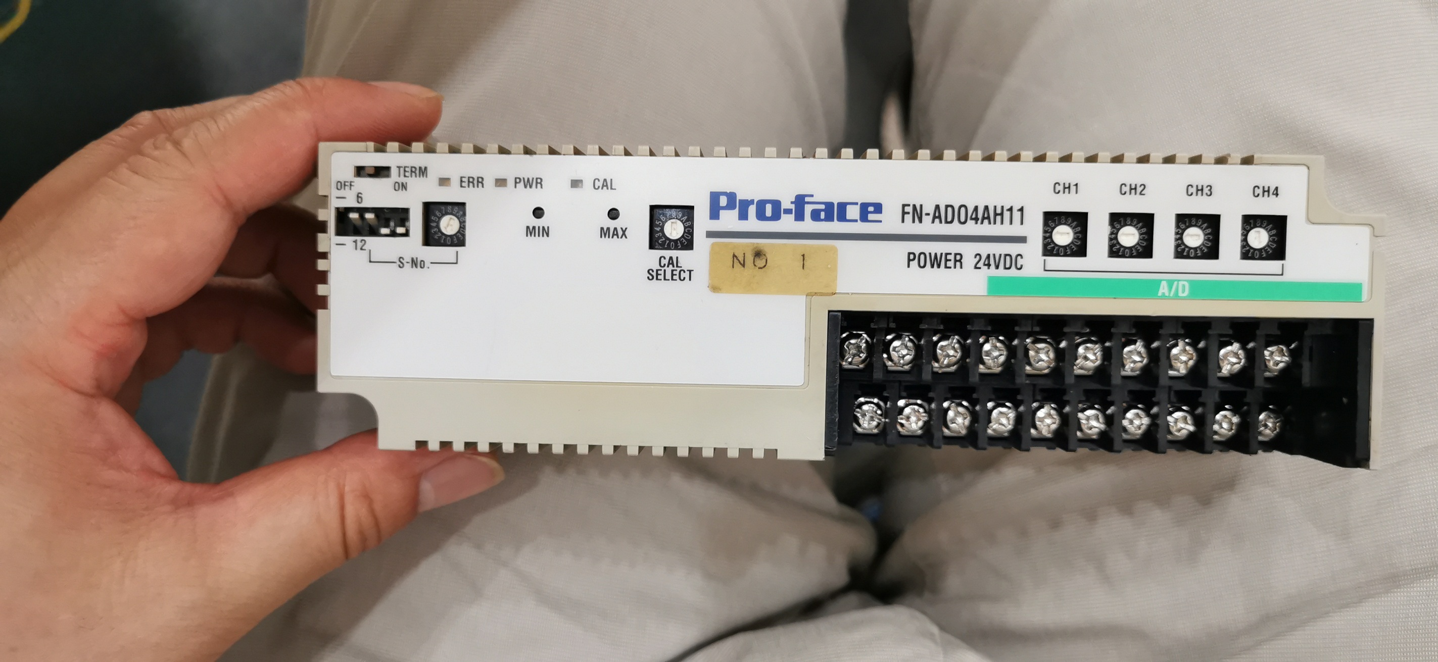 FN-AD04AH11 PROFACE 普洛菲斯 现货议价 - 图1