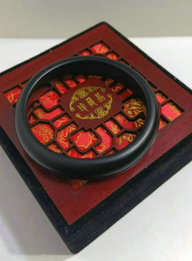 收藏级亚光面墨玉和田玉手镯籽料