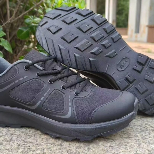 Физическая тренировка обуви мужчины 21 черная летняя легкая дышащая обувь для ботинки.