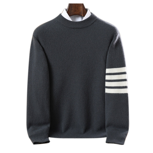 Winter men's pure sweater, fashionable casual round neck pullover sweater, thickened loose and versatile sweater, base sweater