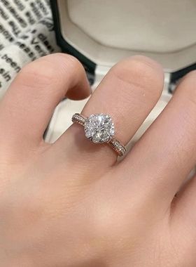 仙女高级感蝴蝶结手捧花分色纯银戒指女莫桑石钻戒一克拉开口婚戒