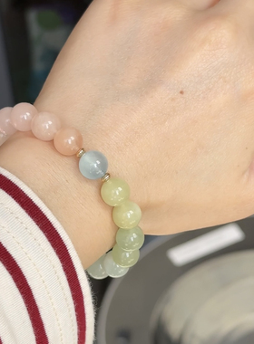 石头的日记  温柔秀气天然彩色渐变摩根石渐变配海蓝宝绿萤石手串