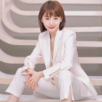 MAJE KARA stars Prince Moon in the same white suit suit Female Korean version of womens professional coat Three sets