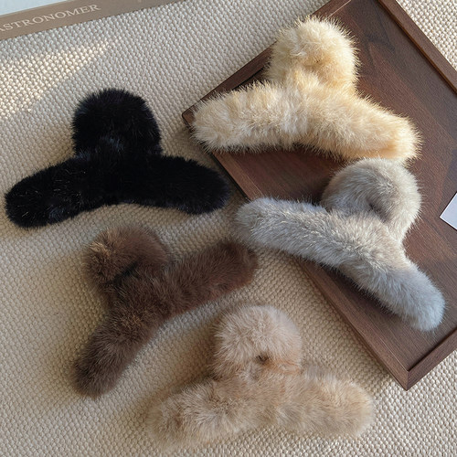 大号毛绒抓夹女2026新款高级感鲨鱼夹发量多发夹后脑勺盘发头饰品 - 图3