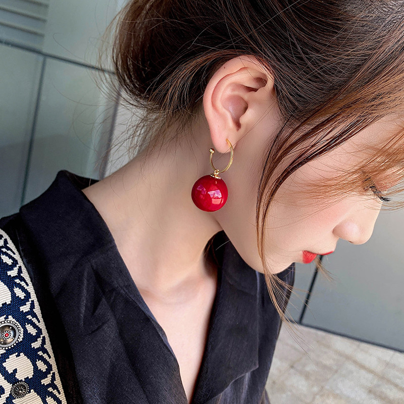 珍珠耳环韩国气质网红简约耳圈耳坠耳饰耳钉女 很衬肤色很百搭 珍珠耳环韩国气质网红简约耳圈耳坠耳饰耳钉女 很衬肤色很百搭