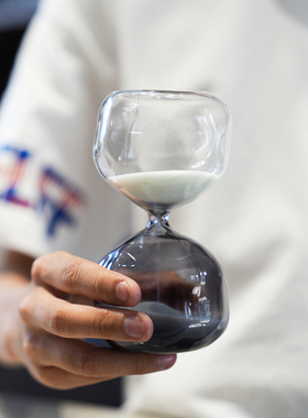 北欧家居撞色玻璃沙漏计时器