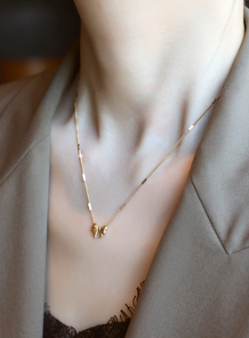 ZOXI钛钢不掉色蝴蝶结项链夏天