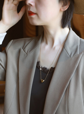 ZOXI中长款爱心项链毛衣链配饰女