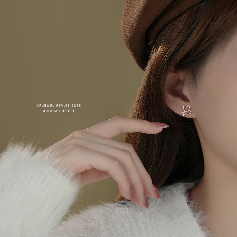 s925银可爱镂空小猫耳钉女纯银卡通小动物银饰小巧精致日常耳夹,淘宝优惠券,粉丝福利购,淘宝优惠卷