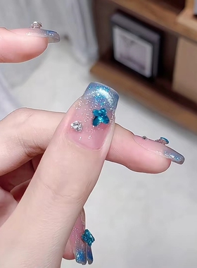 梦幻仙女夏日显白蓝色猫眼法式穿戴甲可拆卸高级感贴片纯手工美甲