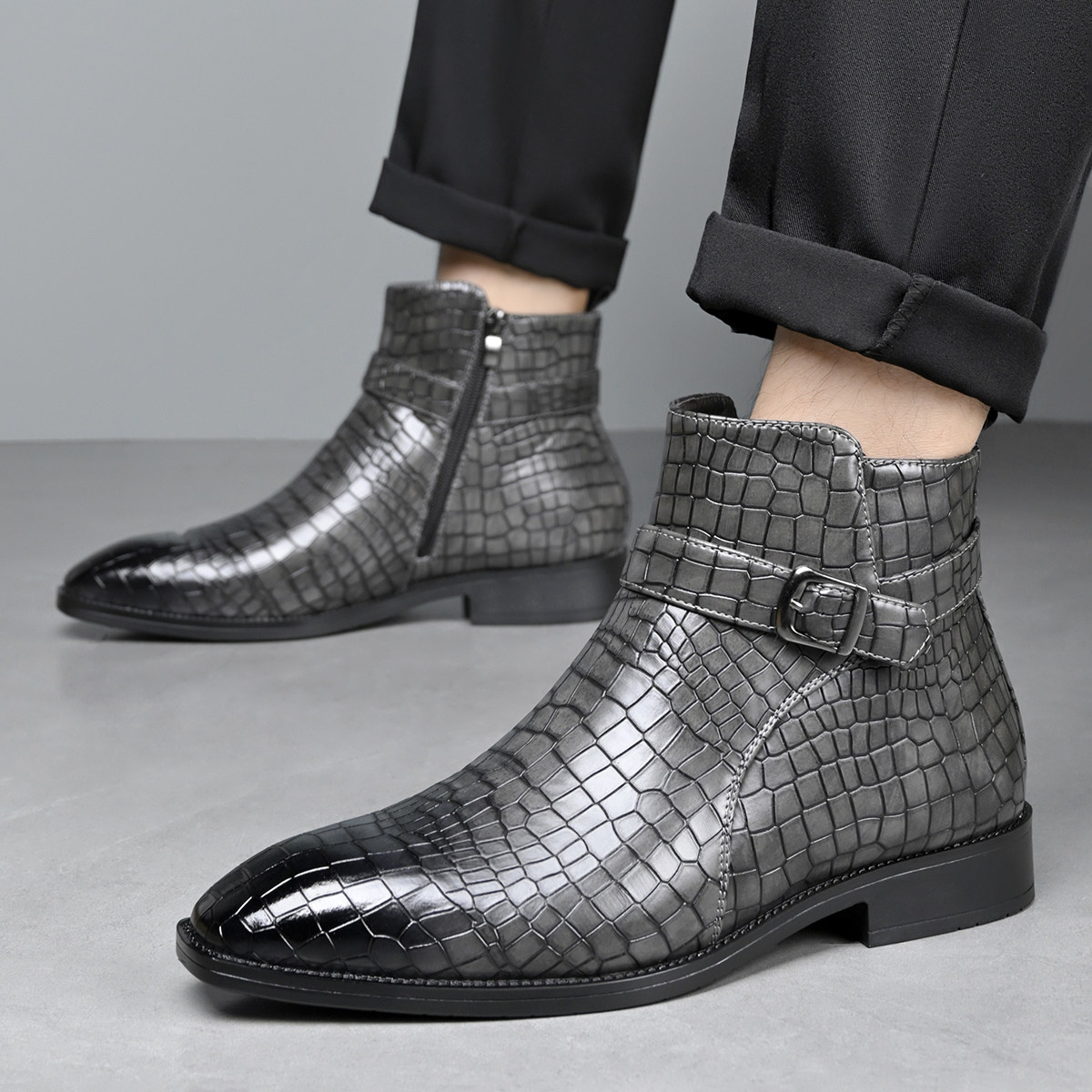 Red zipper men's Chelsea boots crocodile pattern British pointed short boots trendy Martin boots business high-top leather shoes