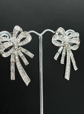 复刻蝴蝶结水滴耳钉耳饰品