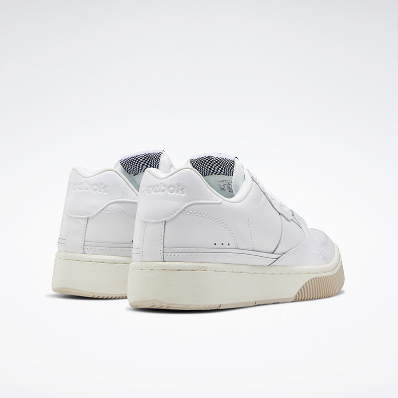  reebok板鞋/休闲鞋