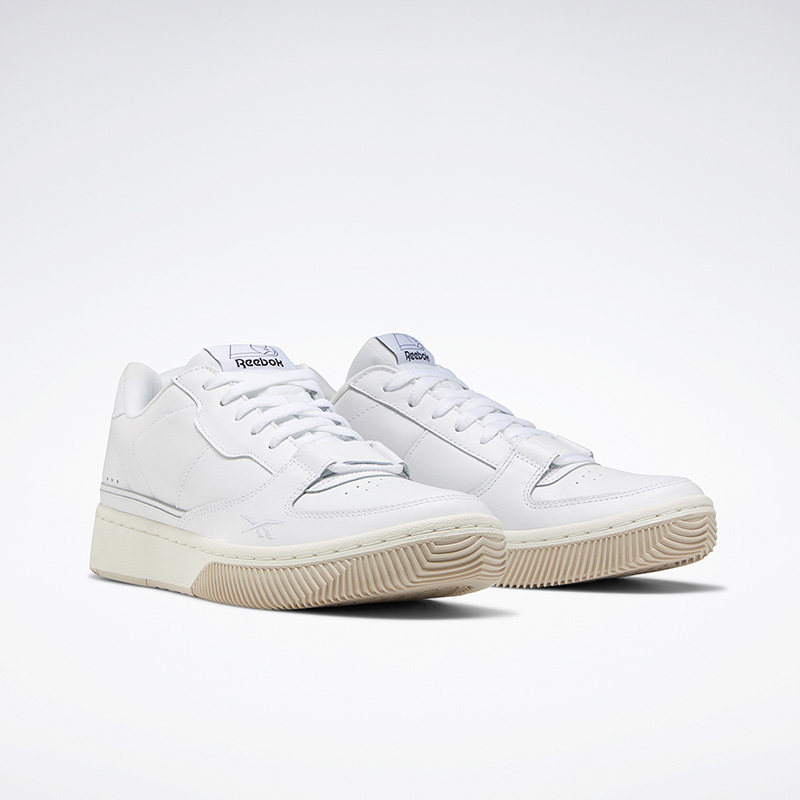  reebok板鞋/休闲鞋