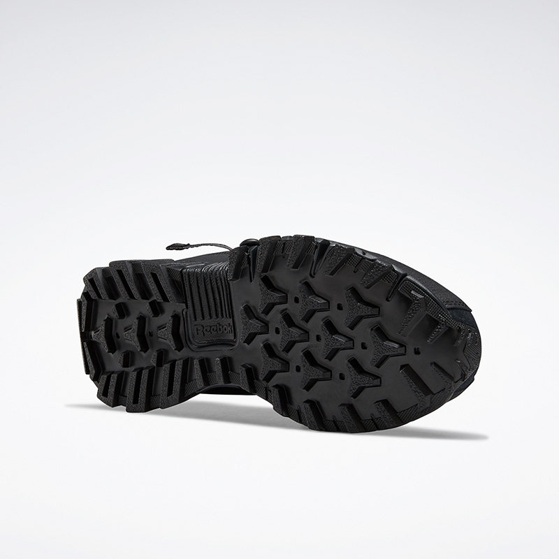  reebok板鞋/休闲鞋
