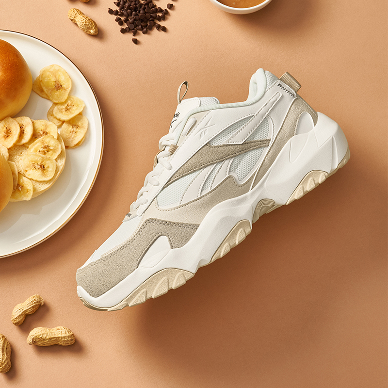  reebok板鞋/休闲鞋