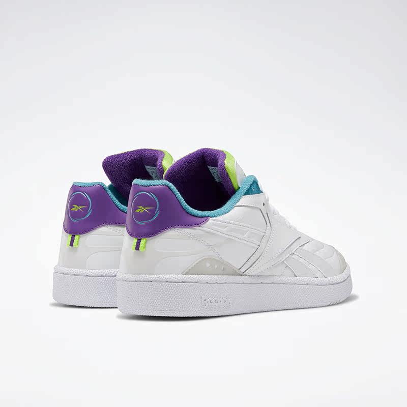  reebok板鞋/休闲鞋
