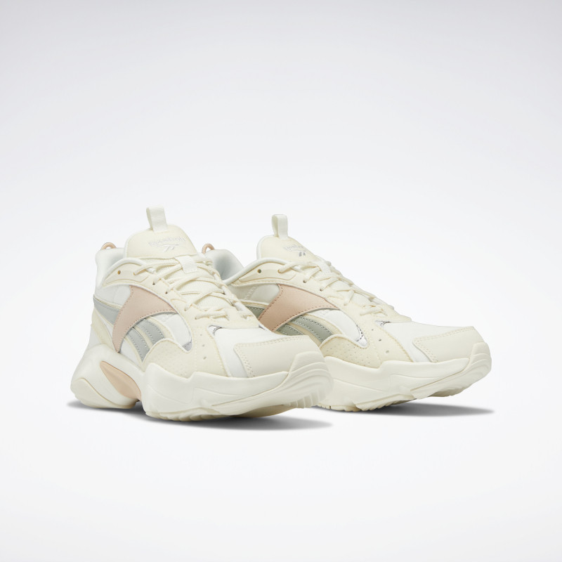  reebok板鞋/休闲鞋
