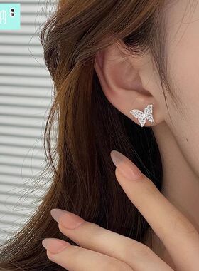 维罗纳缕空蝴蝶耳钉韩版小众高级