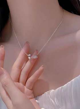 猫眼石郁金香项链女小众高级设计感锁骨链送女友闺蜜实用浪漫礼品