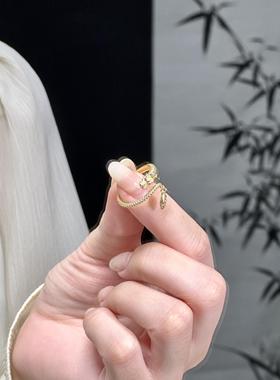神龙摆尾戒指女2024年新款潮轻奢小众设计本命年龙年食指戒圈指环
