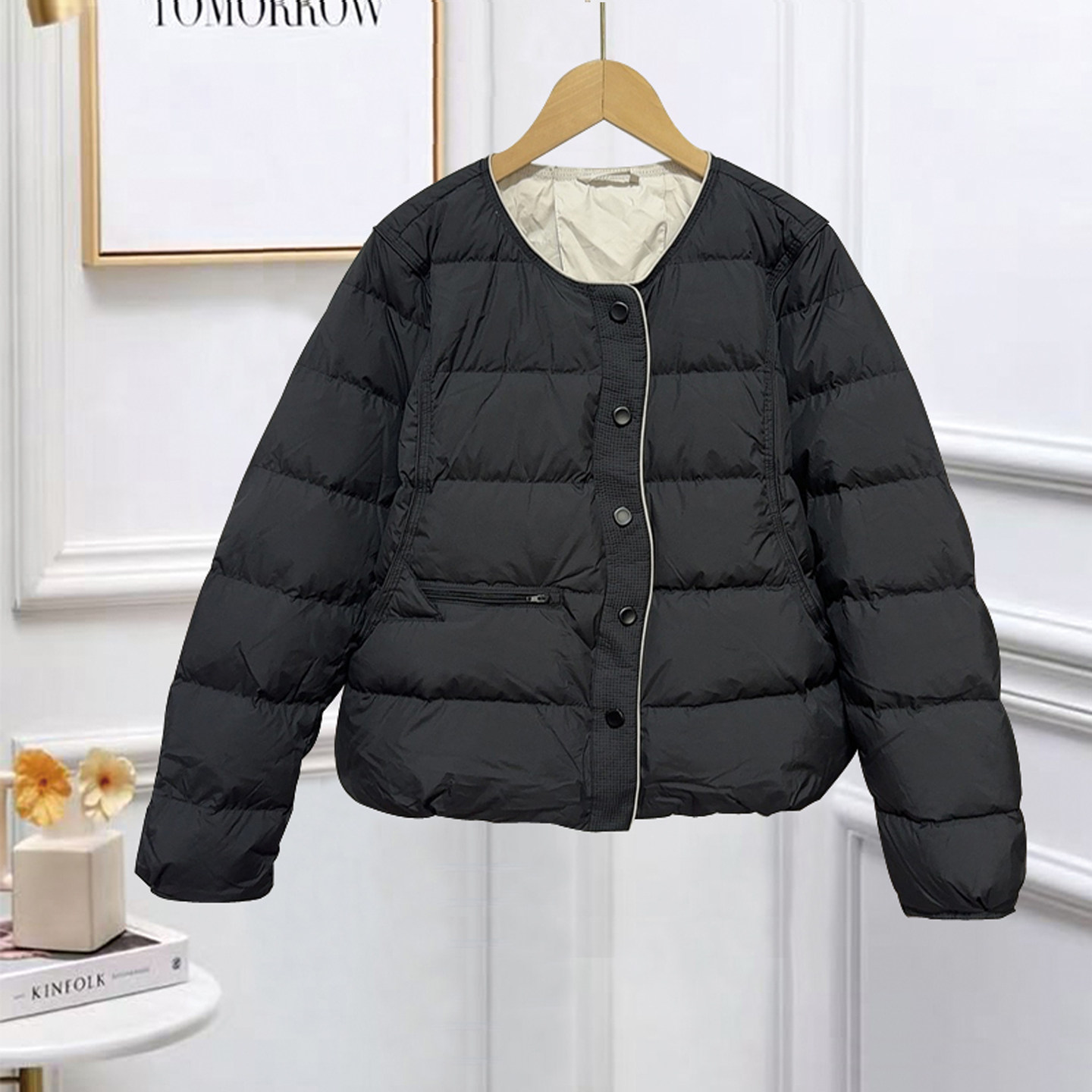 2025年新款圆领轻薄羽绒服女短款冬季小个子90白鸭绒时尚宽松外套