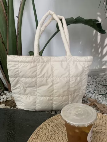 Демисезонная небольшая дизайнерская небольшая сумка с пухом, вместительная и большая сумка на одно плечо, Таиланд