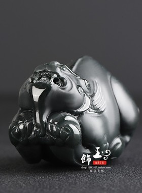 天然和田玉招财霸王貔貅手把件