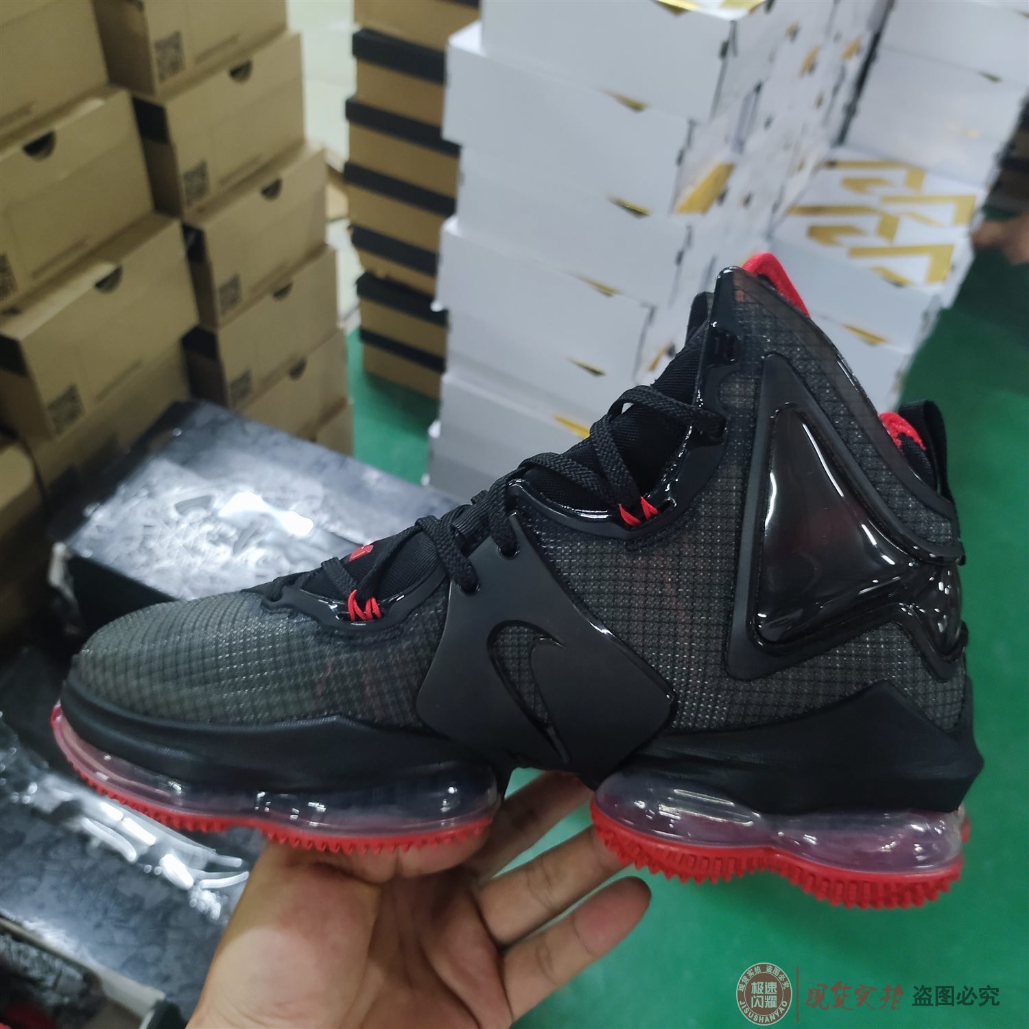 NIKE耐克男鞋篮球鞋LEBRON 19 EP詹姆斯中帮气垫运动鞋DC9340-001_虎窝淘