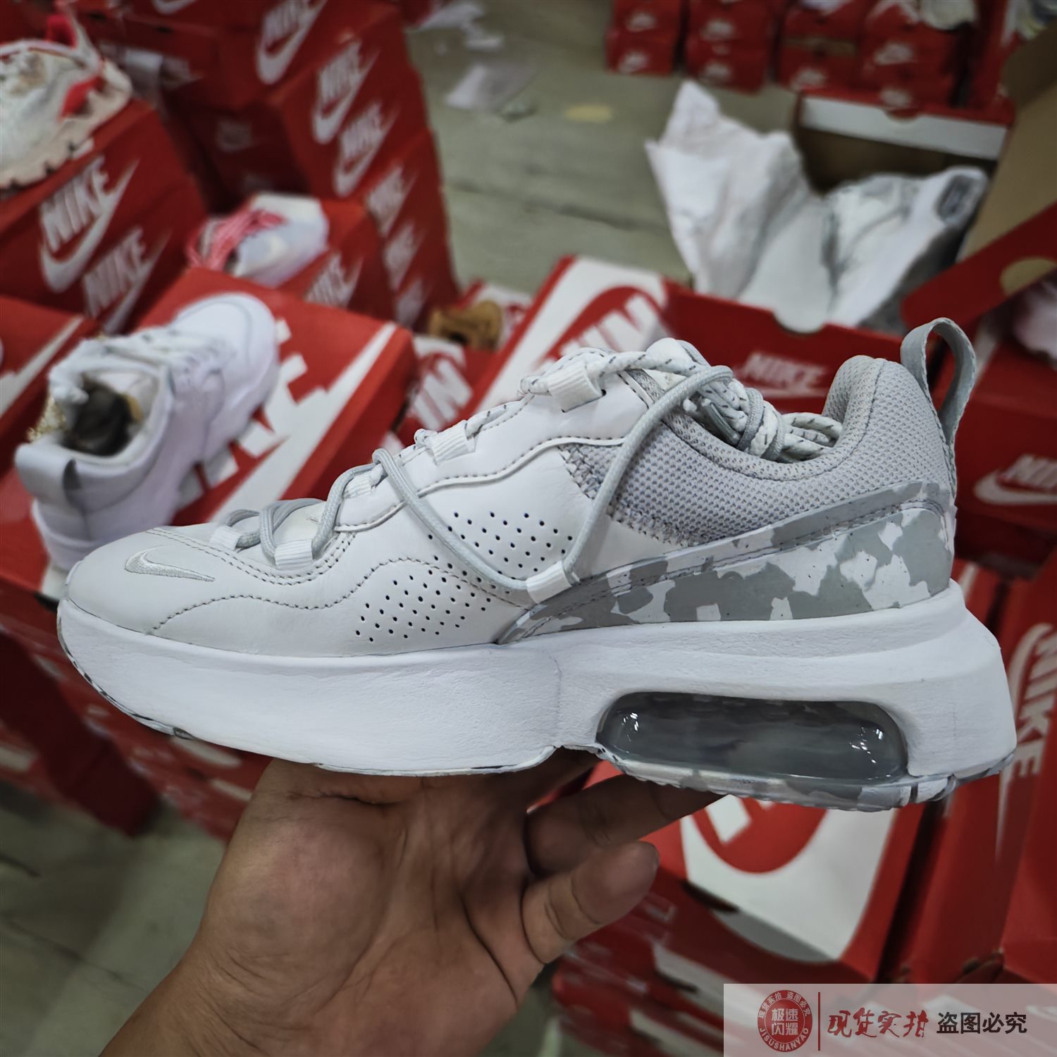 Nike 耐克女鞋春夏新款AIR MAX VIVA休闲运动跑步鞋 DB5269-600 - 图3