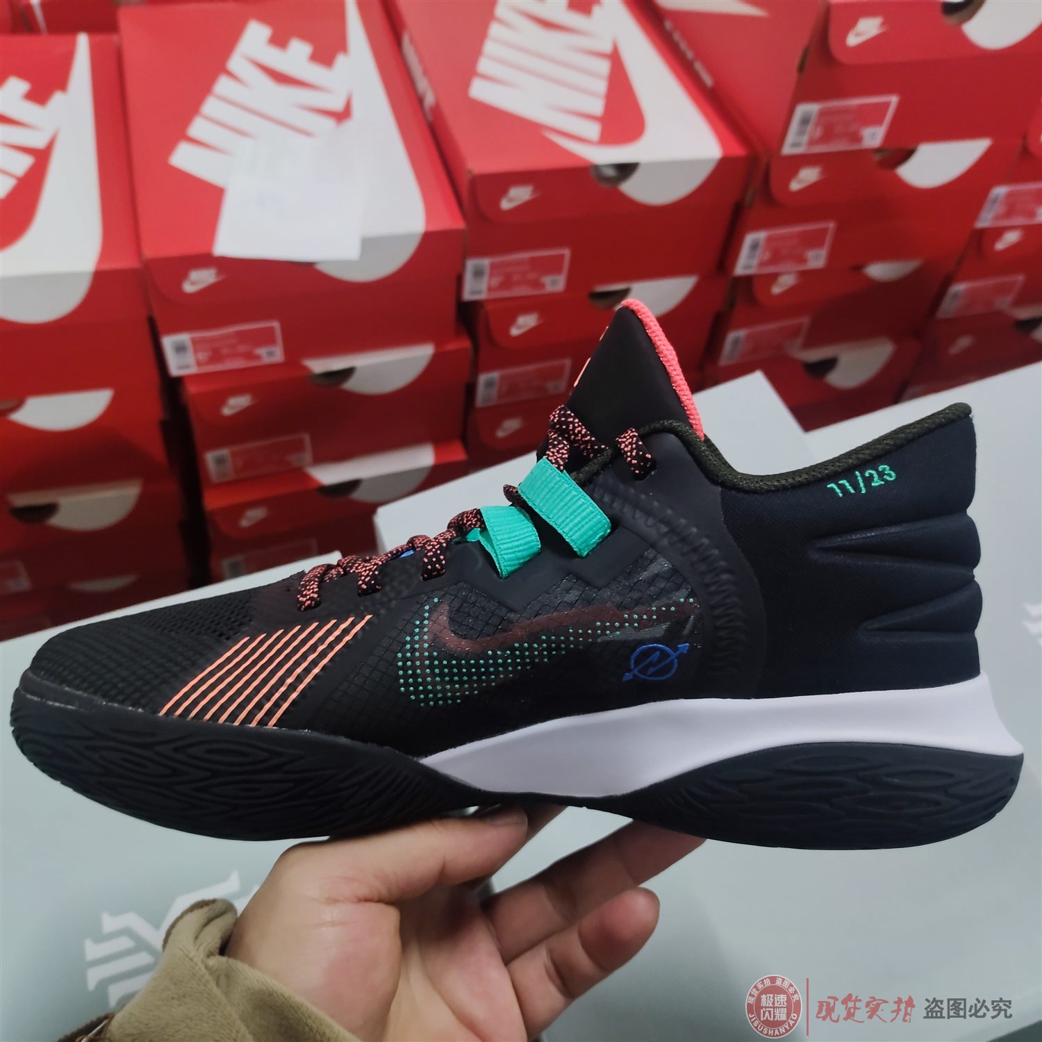 Nike 耐克 KYRIE FLYTRAP V EP男子训练实战篮球鞋DC8991-002-001 - 图0