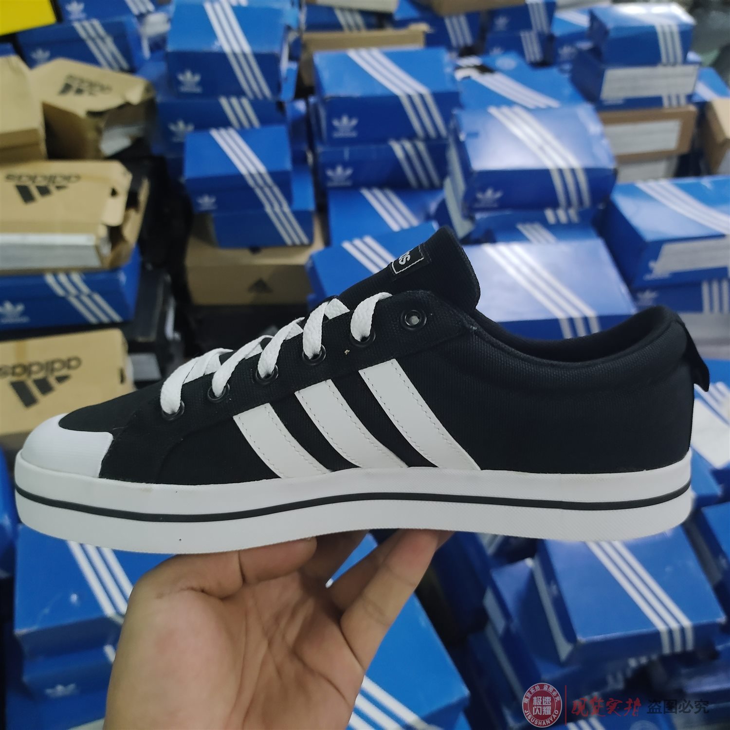 Adidas 男鞋女鞋NIZZA帆布鞋运动休闲低帮小白鞋 FV8086 FV8085 - 图2