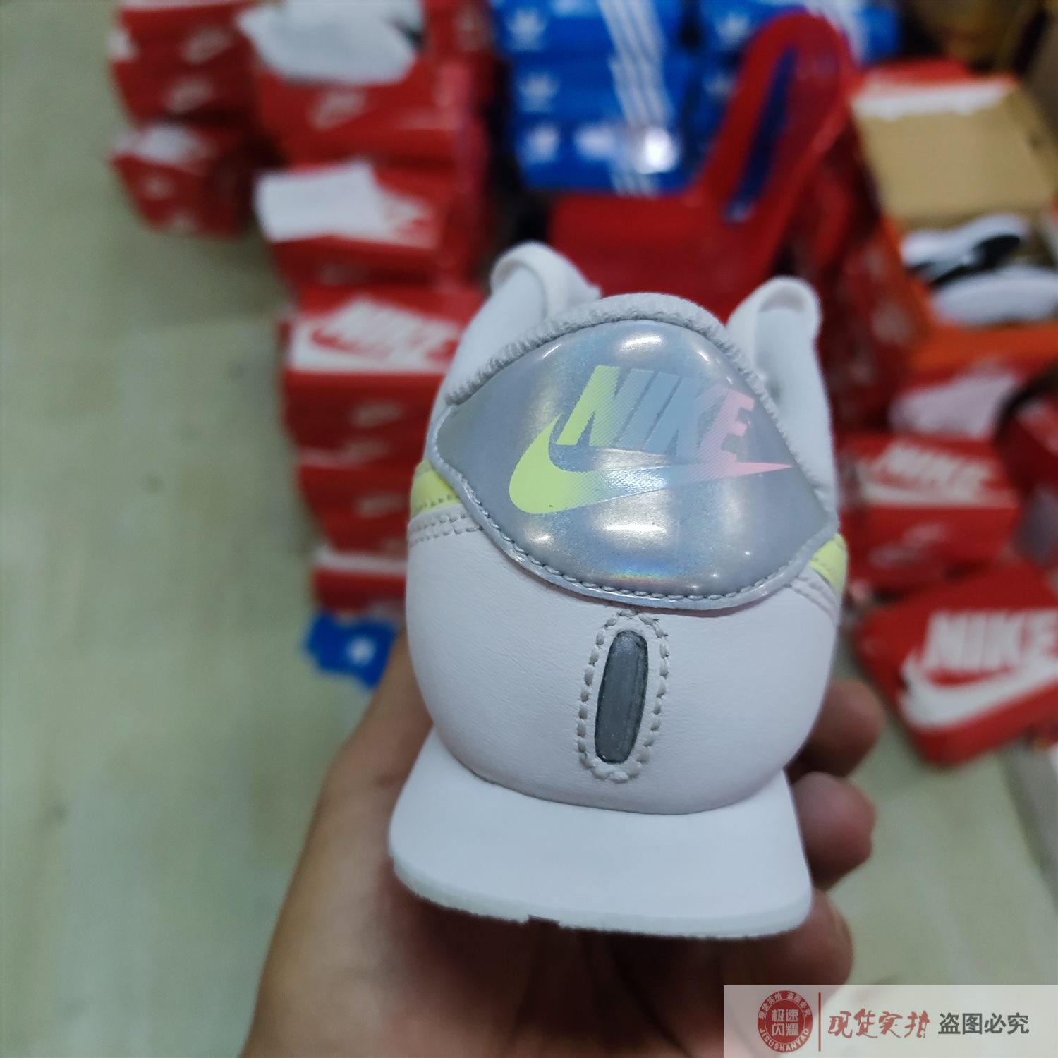 Nike 耐克女鞋渐变大勾休闲鞋阿甘鞋轻便跑步鞋运动鞋 DB3743-100 - 图1