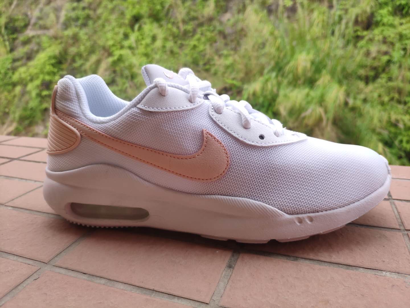 Nike/耐克男女AIR MAX气垫缓震跑步鞋 AQ2235-100 CD5448-102-401-图1