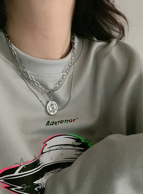 钛钢项链女多层叠戴冷淡风简约不掉色人头硬币嘻哈锁骨链配饰