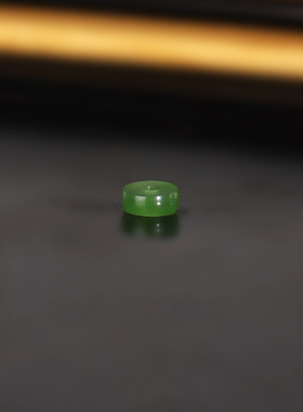 天然俄料碧玉散珠4x1.5mm 1934号 乌兰海苹果绿配珠隔珠 一物一图