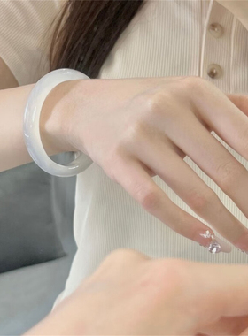 白月光手镯天然玛瑙荔枝冻镯子