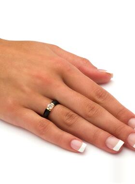 白色托帕石复古女士戒指