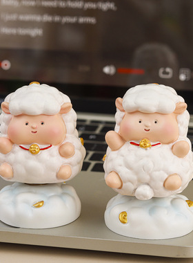 新年转转小羊桌面摆件