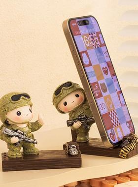 创意小兵桌面手机支架摆件