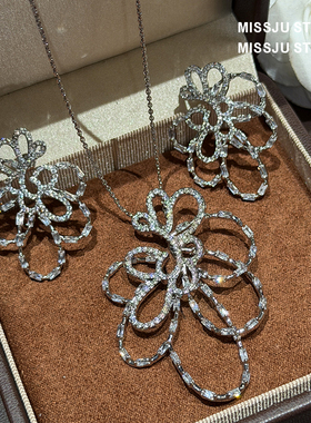 小众镂空大版镂空花型花朵耳环项链套装清冷高级氛围感搭超美名媛