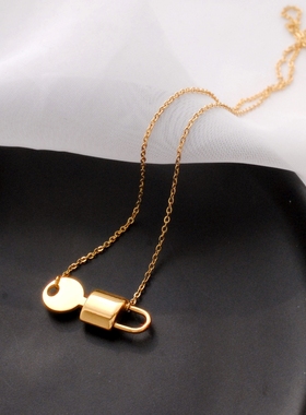 钥匙锁不掉色钛钢项链女