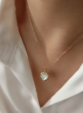精致贝壳爱心钛钢项链女高级感短款锁骨链百搭简约时尚2022年新款