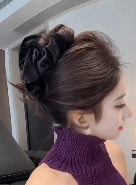 黑色丝绒褶皱云朵抓夹女盘发鲨鱼夹子蓬松后脑勺高级感半扎发夹