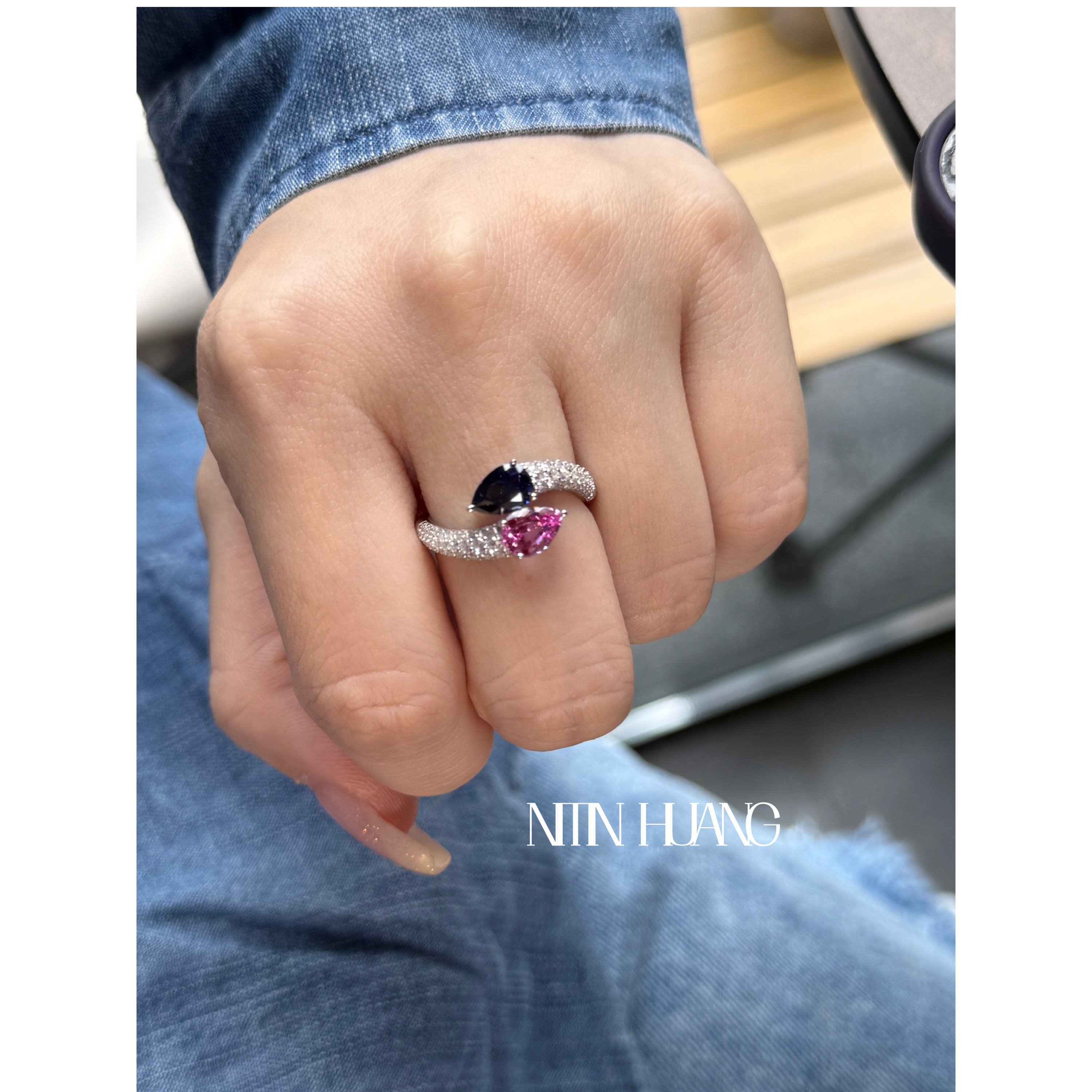 NITIN HUANG2.0.8克拉培育蓝宝石撞色戒指通体925纯银镀真金 - 图2